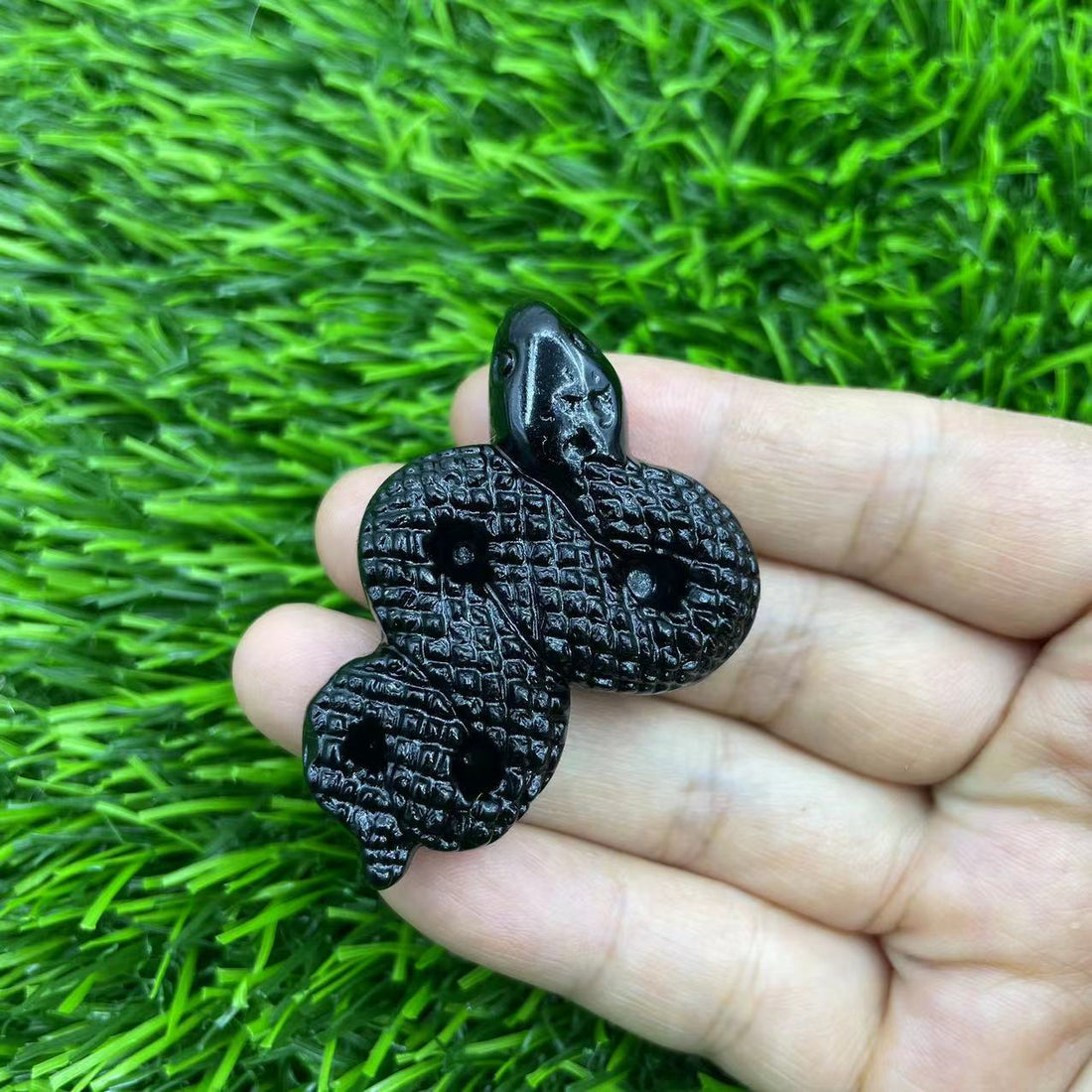 Spiritual Senses UK natural crystal carved snake ornament