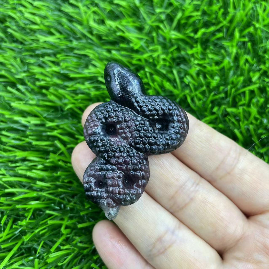 Spiritual Senses UK natural crystal carved snake ornament