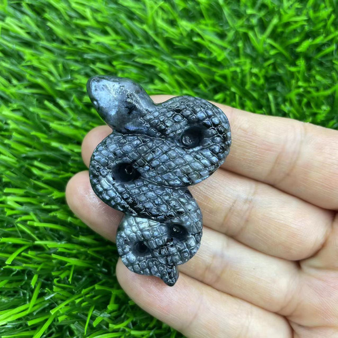 Spiritual Senses UK natural crystal carved snake ornament