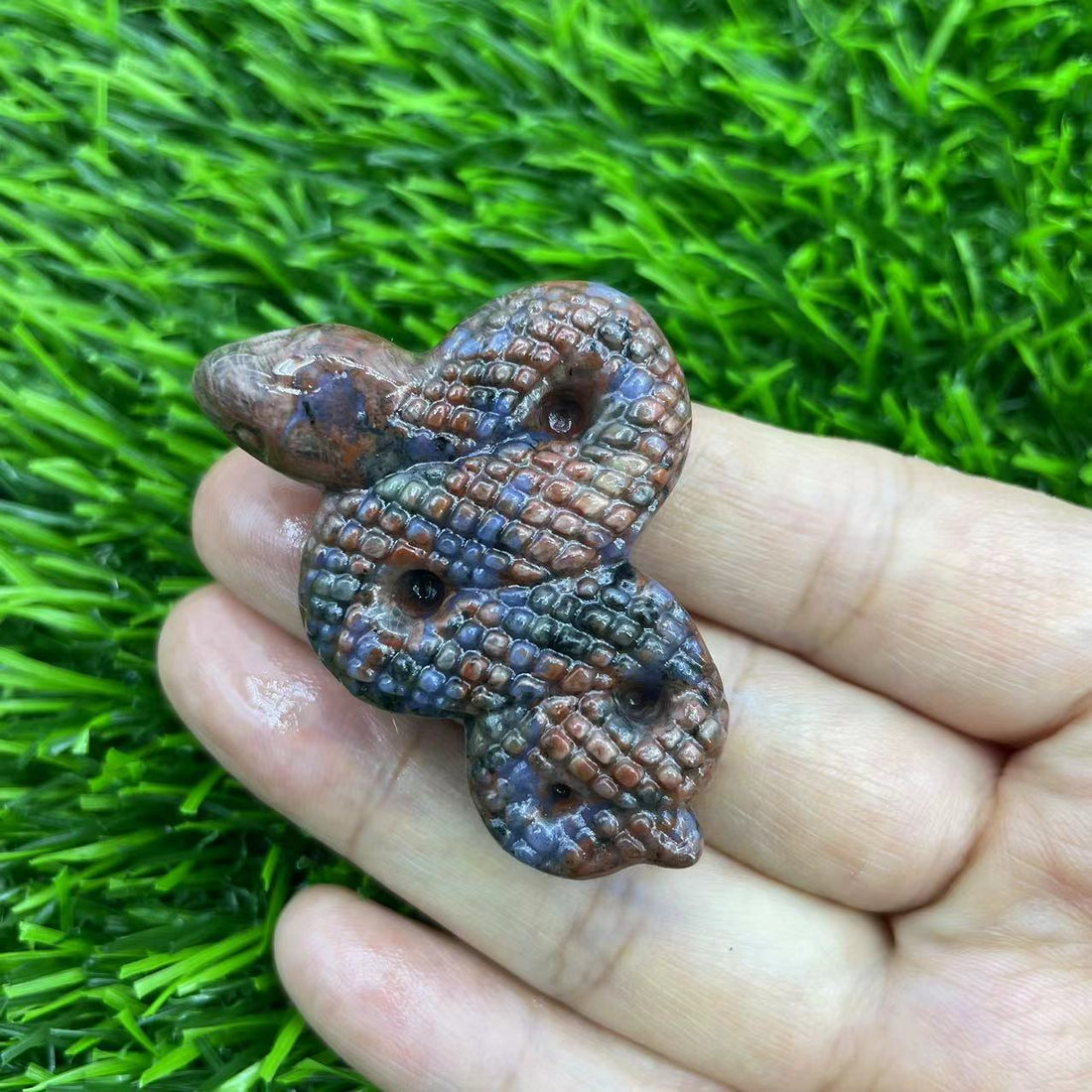Spiritual Senses UK natural crystal carved snake ornament
