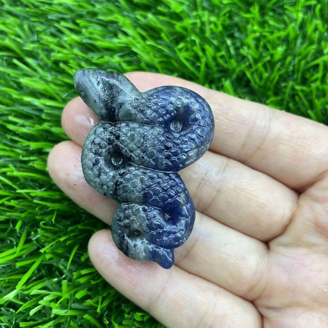 Spiritual Senses UK natural crystal carved snake ornament