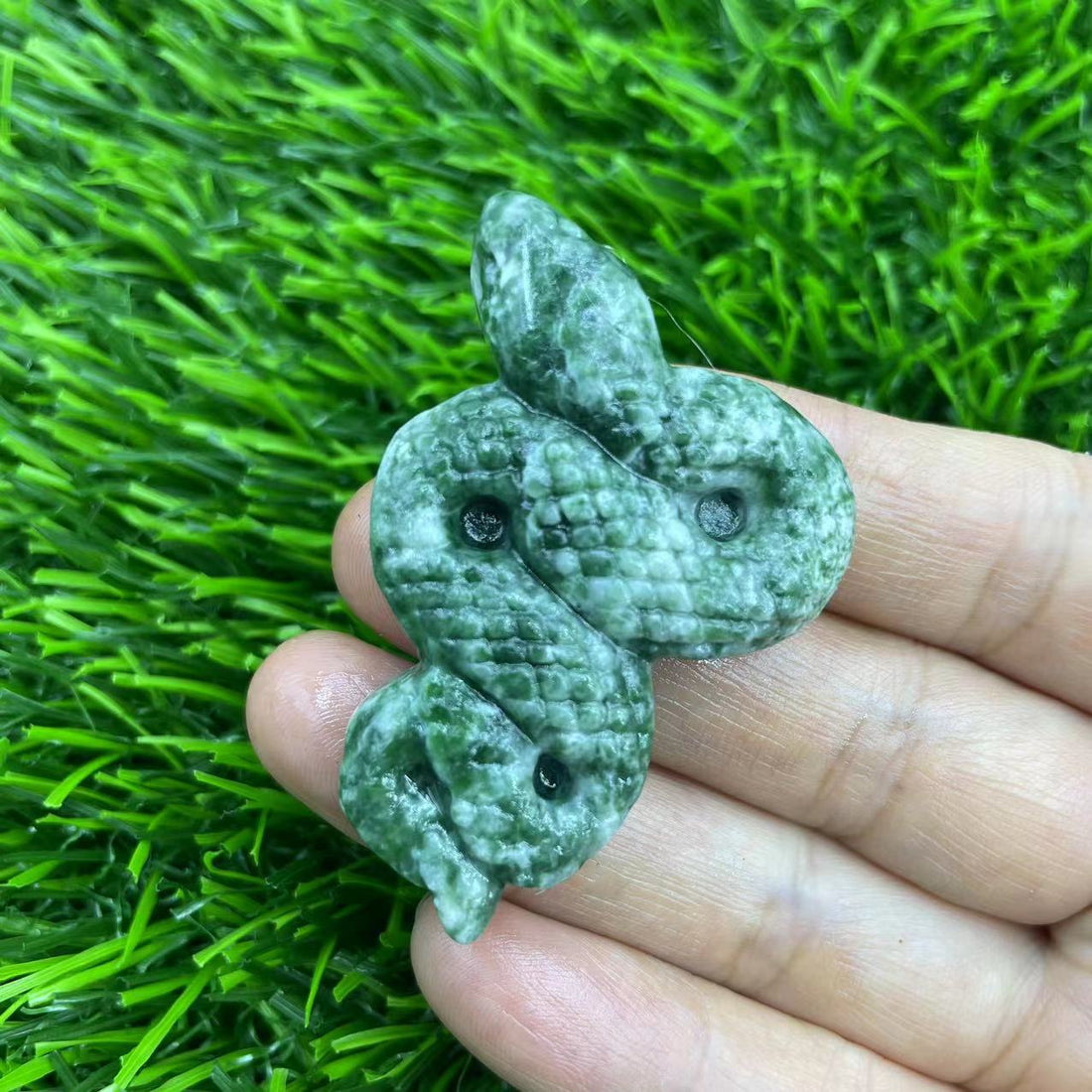 Spiritual Senses UK natural crystal carved snake ornament