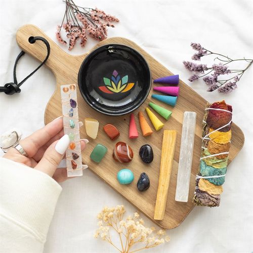 Deluxe Chakra Wellness Ritual Set – Gemstones, Incense & Accessories